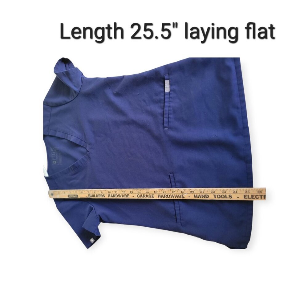 FIGS Navy Blue Casma Scrub Top XS Women’s V-Neck Three-Pocket Trendy Workwear - Picture 5 of 7